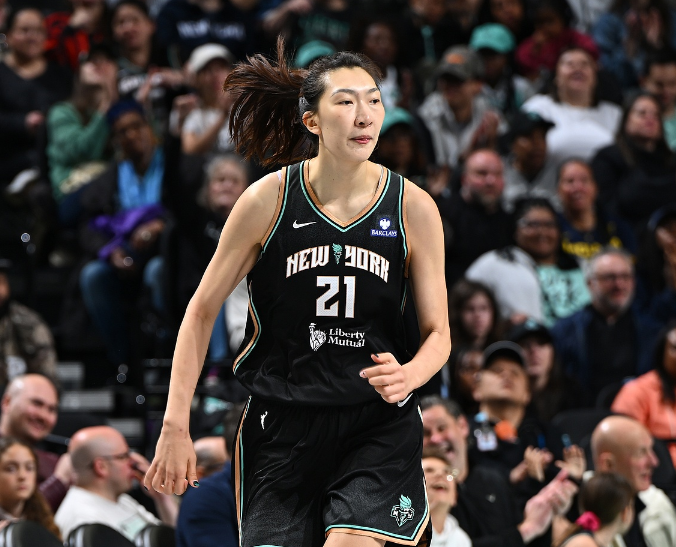kaiyun平台-WNBA：韩旭4+5拼到6犯毕业 自由人加时险胜神秘人获2连胜